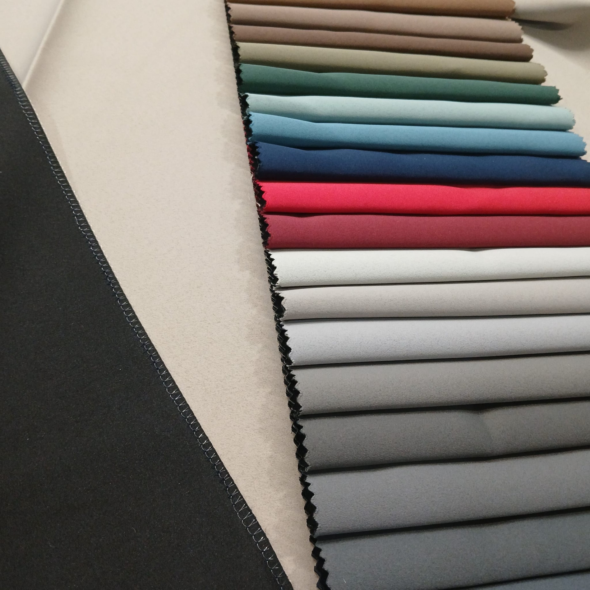 Zifiri 100% Blackout Kumaş 